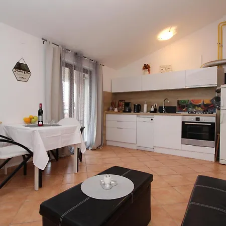 Apartments Villa Nikola Rovinj Exterior photo