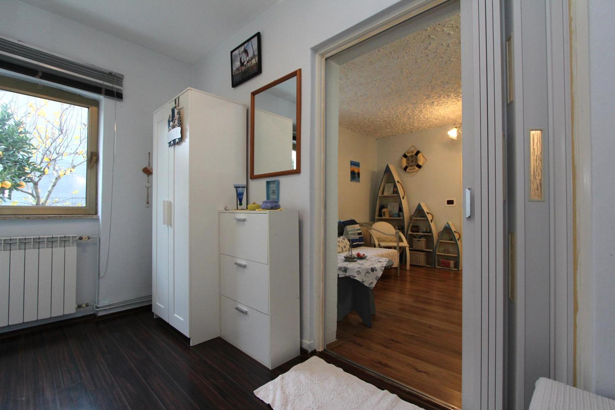 Nikola Apartment