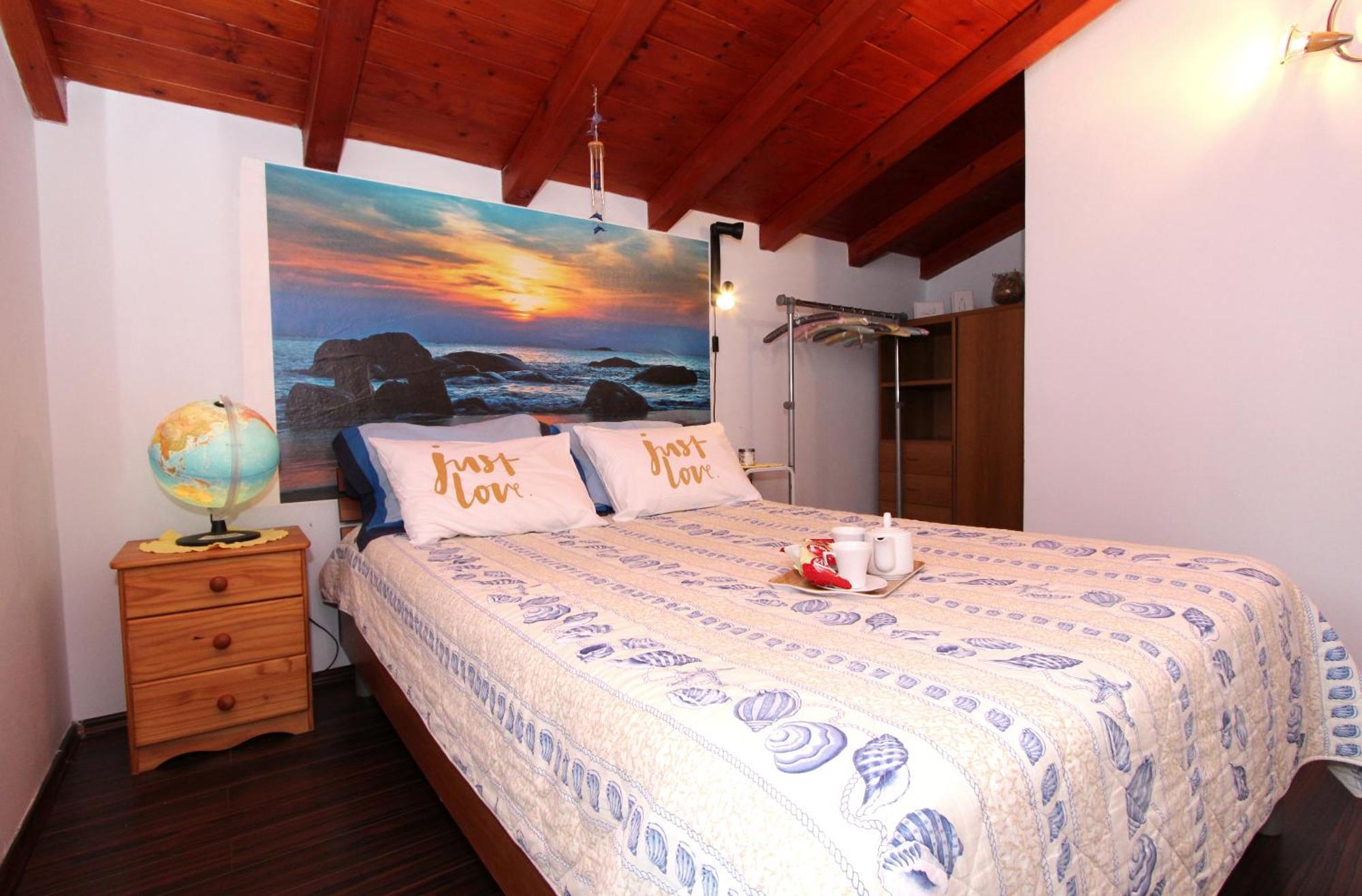 Nikola Apartment