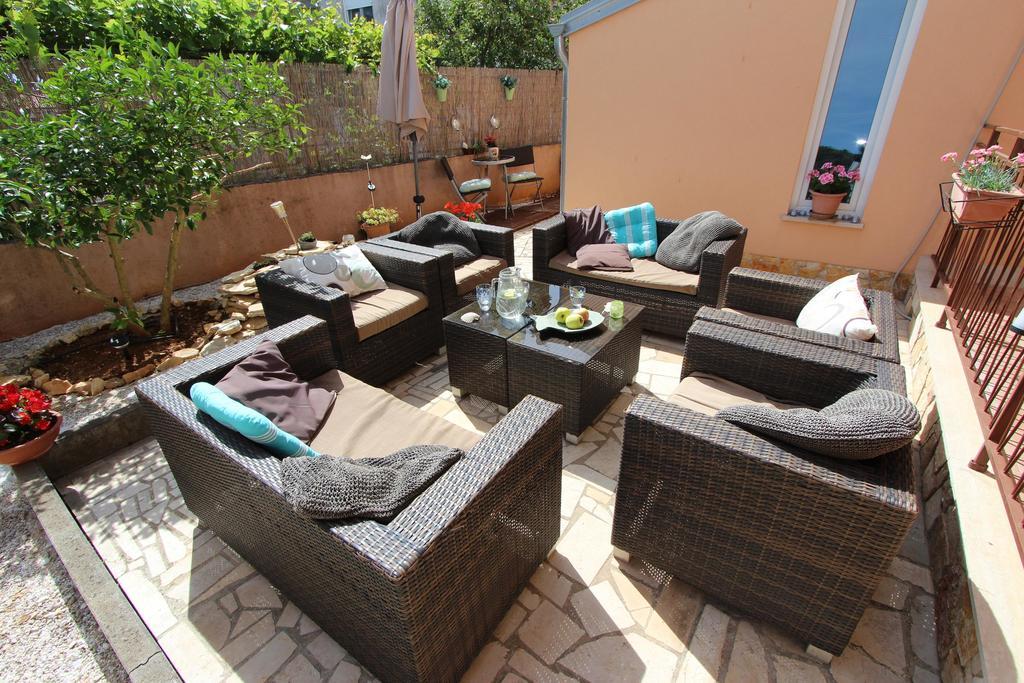 Apartments Villa Nikola *